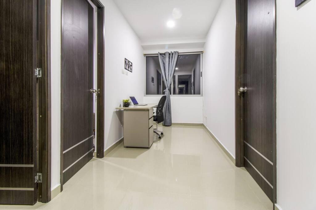 Amplio Apartamento En Calasanz - Estadio 메딜린 외부 사진