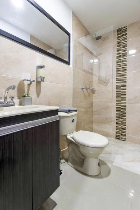 Amplio Apartamento En Calasanz - Estadio 메딜린 외부 사진